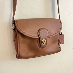 Vintage Coach Devon Tan Leather Crossbody Bag 9908